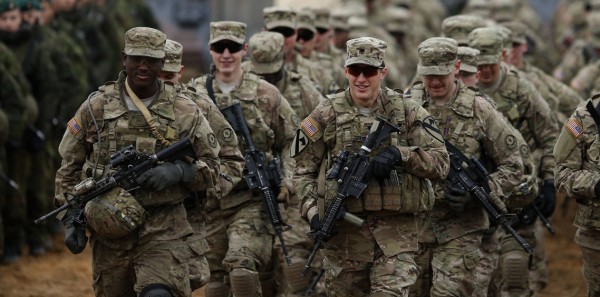 ترامب يحظر التحاق "المتحولين جنسياً" بالجيش
