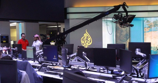 رغم قرار الإغلاق..قناة الجزيرة تستمر في بثها من مكاتبها بالقدس