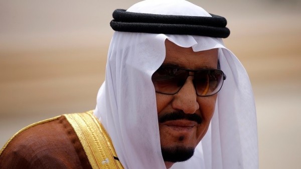 العاهل السعودي ينقل الحجاج القطريين ويستضيفهم على نفقته الخاصة