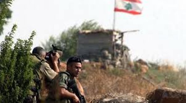 مقتل ثلاثة جنود لبنانيين وإصابة آخر على الحدود مع سوريا