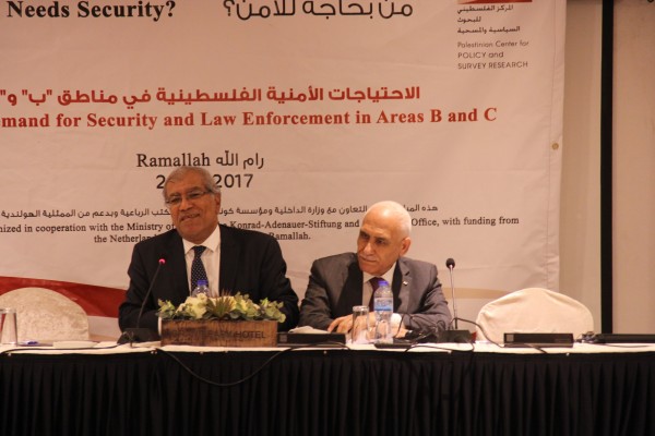 اللواء منصور يؤكد على أهمية الشراكة مع مؤسسات المجتمع المدني