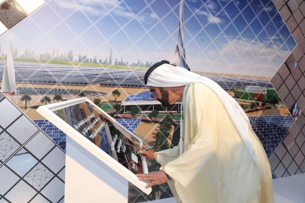 الإمارات تُطلق أعلى برج شمسي في العالم