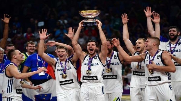المنتخب السلوفيني بطلاً لأوروبا في كرة السلة