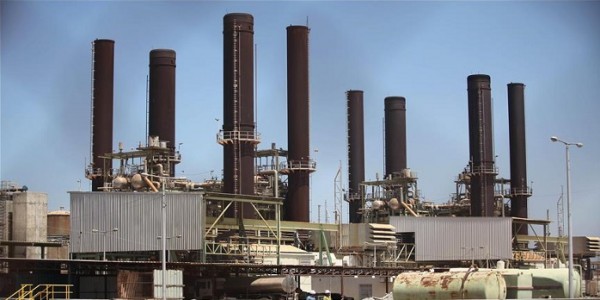 كهرباء غزة: انقطاع خطيْن مصرييْن والجدول 4 وصل و12 قطع