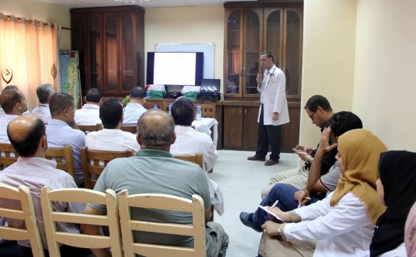 مجمع عدوان ينظم سلسلة محاضرات علمية لأطباء الأطفال