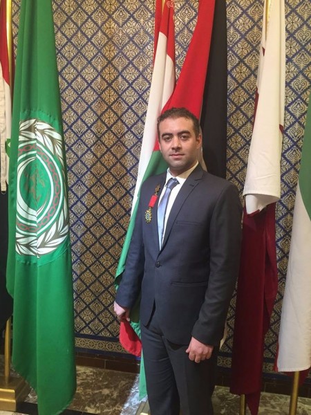الفلسطيني حسين البيوك يحصد جائزة الشاب النموذج بجامعة الدول العربية
