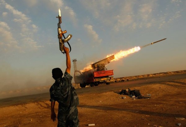 الحوثيون يقصفون مدينة "جازان" السعودية بقذائف صاروخية
