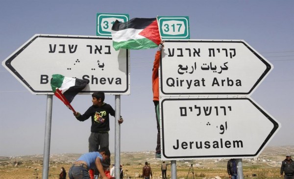 قريباً..انطلاق حملة لتوضيح أسماء الشوارع العربية التي حُولت للعبرية بالضفة الغربية