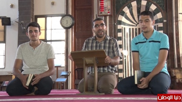 فيديو: شابان مميزان يختمان القرآن الكريم دفعة واحدة خلال يوم