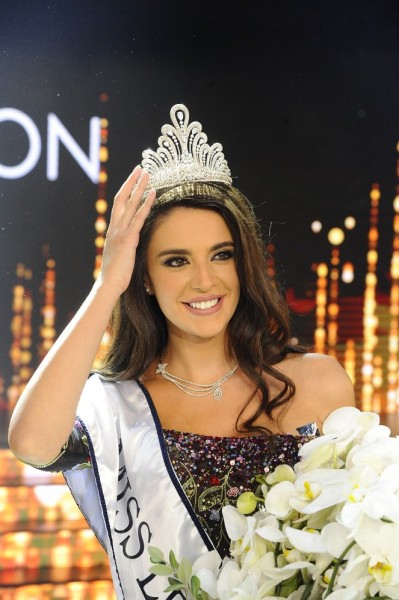 مفاجأة غير متوقعة..ملكة جمال لبنان بطلة هذا الفيديو كليب