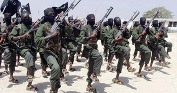 مقتل 17 جندياً صومالياً في هجوم تفجيري لـ "حركة الشباب" بمقديشيو