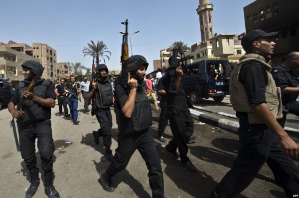 مقتل 3 أشخاص من حسم خلال مواجهات مع قوات الأمن المصرية