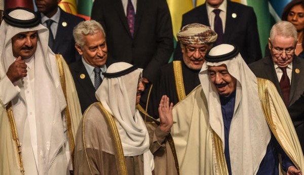مسؤول كويتي: أزمة قطر ستنتهي قريباً
