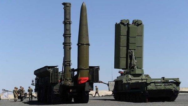 روسيا والسعودية توقعان على صفقة منظومة إس-400 الصاروخية