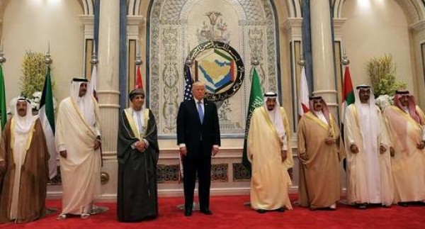 بعد السعودية.. الإمارات والبحرين يدعمان استراتيجية ترامب ضد إيران