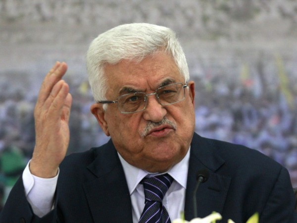 موقع عبري: يجب اغتيال الرئيس عباس بعد أول صاروخ يُطلق من غزة