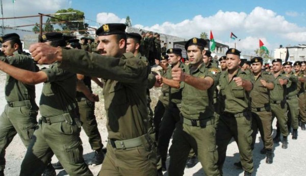 فتح بغزة تنفي علاقة أقاليمها بالتجنيد العسكري في السلطة الفلسطينية