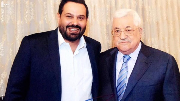 عماد فراجين ينشر صورته مع الرئيس عباس ويكشف لدنيا الوطن موعد زفافه