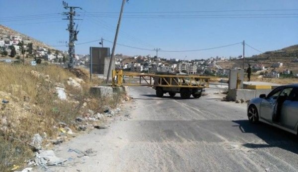 الاحتلال يعيد فتح البوابات الحديدية في دورا جنوب الخليل