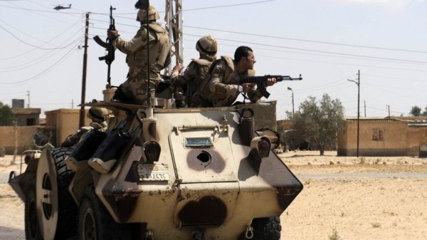 الجيش المصري يقتل 6 مسلحين في شمال سيناء