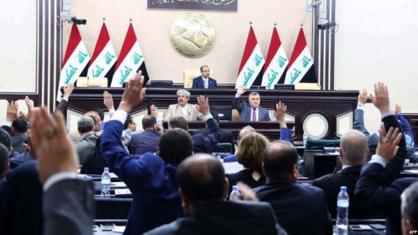 العراق يجرم رفع العلم الإسرائيلي