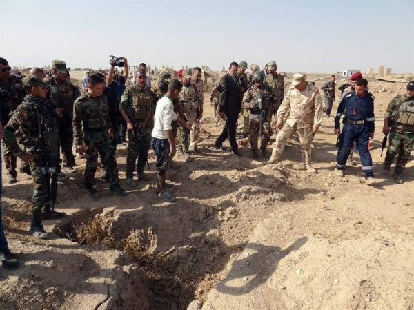 العثور على أكثر من 400 جثة في مقابر جماعية بالعراق