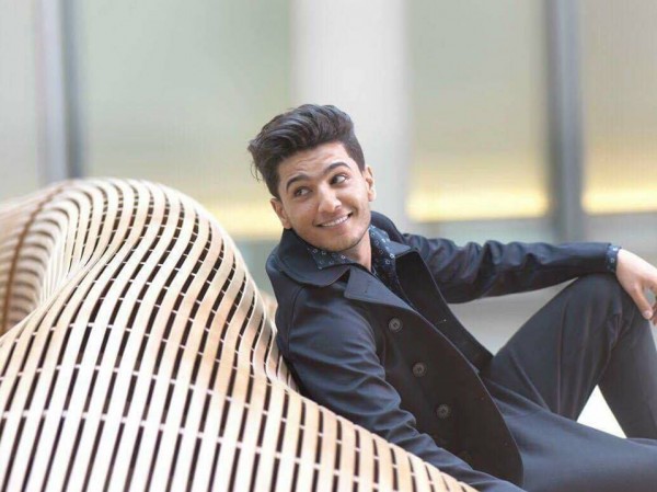 الصورة التي يضعها محمد عساف على غطاء هاتفه تثير استغراب الجمهور