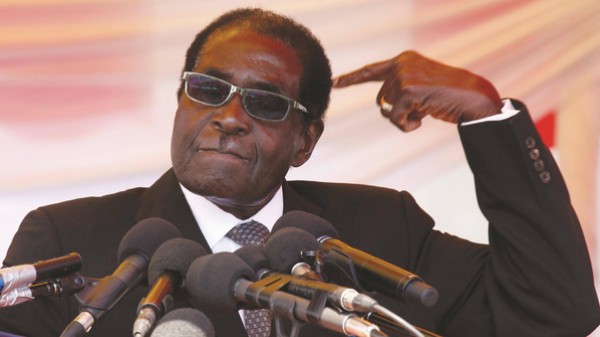 متحدياً قرار إقالته.. موغابي يتمسك بالسلطة في زيمبابوي