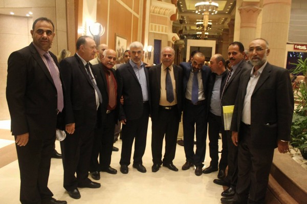 الشخصيات المستقلة بالقاهرة تجتمع بوفد حماس لتنفيذ المصالحة