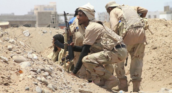 قتلى وإصابات في اشتباكات بين الحوثيين والقوات الشرعية بتعز
