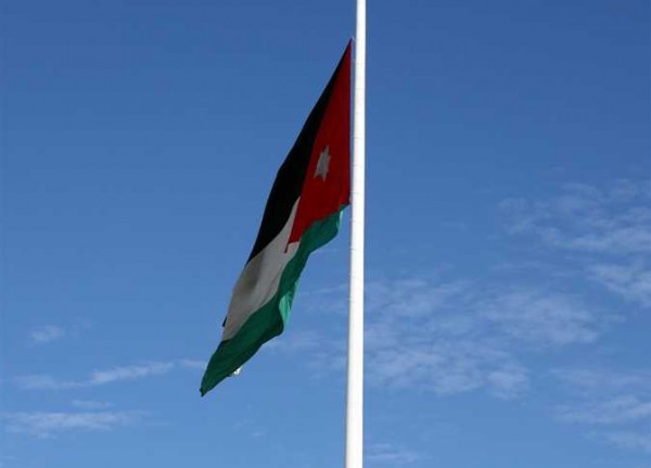 الأردن تنكس العلم حدادا على أرواح مجزرة مسجد الروضة