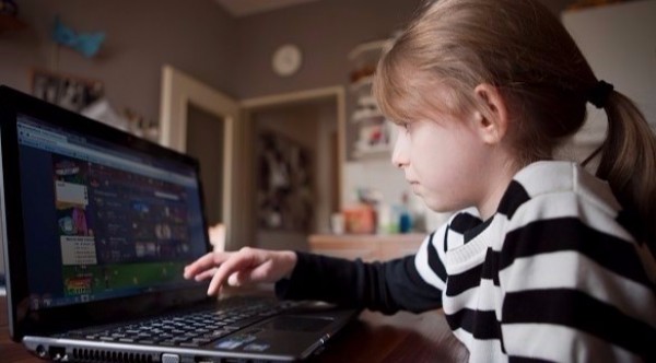كيف تحمين طفلك من محتوى الإنترنت غير المناسب؟   9998862946