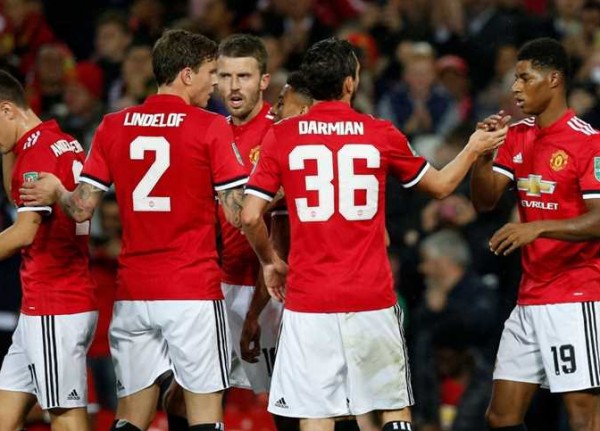 دوري ابطال اوروبا: مانشستر يونايتد وبازل يعبران إلى ثمن النهائي