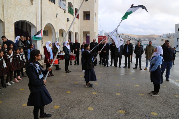 بالصور: الغضب يعم مدارس الوطن احتجاجاً على موقف أمريكا من القدس