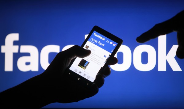 علي جمعة: الفيسبوك سبباً لانتشار الشك بين الزوجين