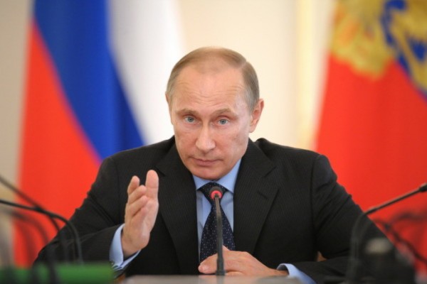 بوتين: روسيا تريد رؤية الوحدة بين فتح وحماس