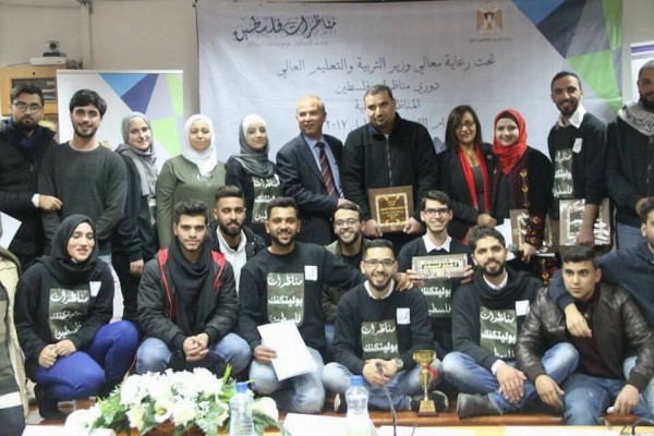 بوليتكنك فلسطين تفوز بالمركز الأول في دوري مناظرات فلسطين للجامعات