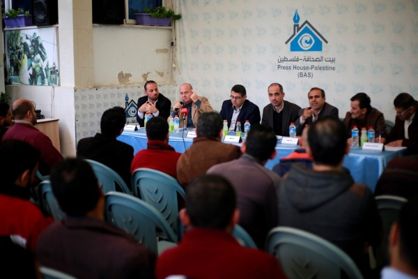 نقابة الصحفيين والأطر الإعلامية بغزة يناقشون أزمة قناة (الكتاب) الفضائية