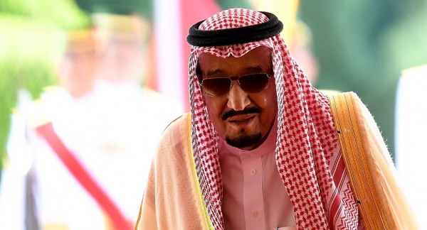الملك سلمان: عزمنا على مواجهة الفساد في السعودية بكل حزم