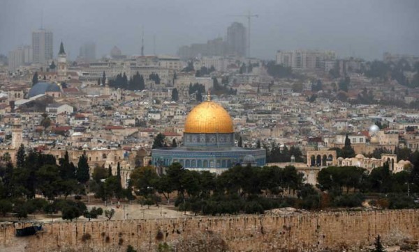 قمة مسيحية إسلامية في لبنان ترفض قرار واشنطن بشأن القدس