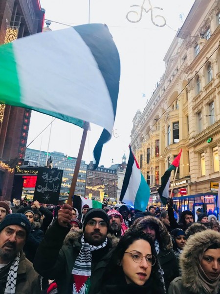 الفنلنديون يتظاهرون في هلسنكي تضامناً مع الشعب الفلسطيني