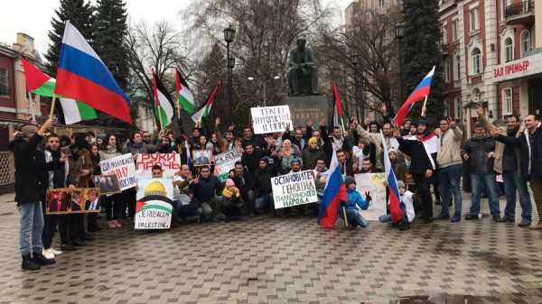 الطلاب الجامعيين العرب في روسيا في وقفة تضامن مع القدس