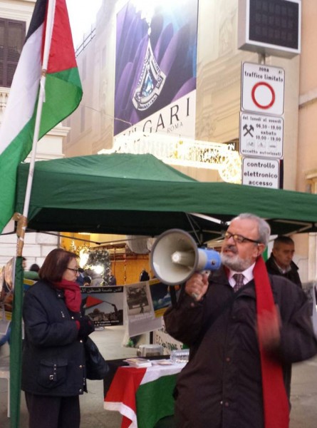 معرض صور وخيمة اعتصام وسط روما دعما للقدس