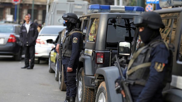 الشرطة المصرية تقتل تسعة مسلحين في تبادل لاطلاق النار بمنطقة الدلتا
