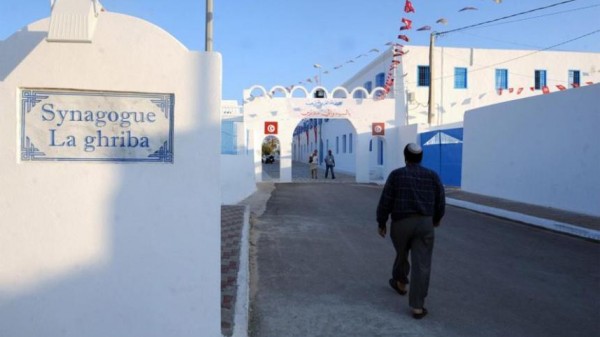 اعتقال متورطين في محاولة حرق أماكن دينية يهودية بتونس
