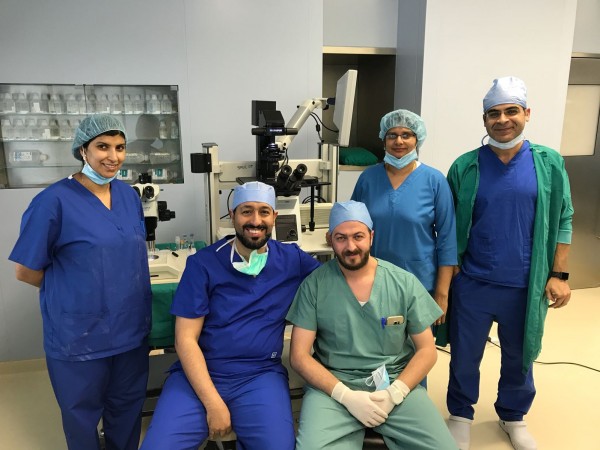 فريق طبي كويتي يجري أول مسح مجهري لسحب الحيوانات المنوية بالمايكروسكوب