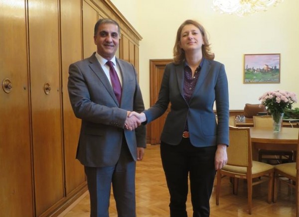 "المذبوح" يلتقي مع رئيس لجنة السياسة الخارجية في البرلمان البلغاري