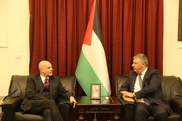 السفير دبور يلتقي السفير المصري ومدير عام الأونروا في لبنان