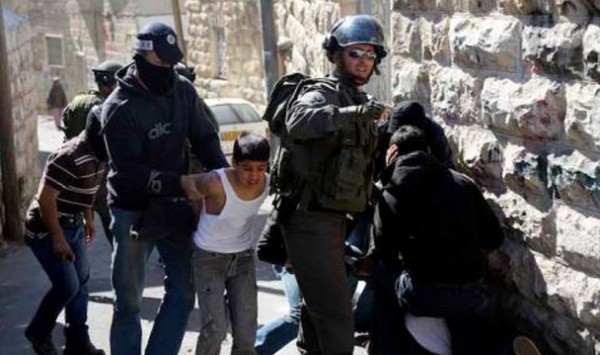 الاحتلال يعتقل سبعة أطفال من حي جبل الزيتون في القدس