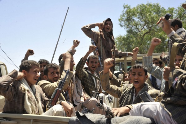 أكثر من 15 فتاة اعتقلهن الحوثيون مصيرهن مجهول